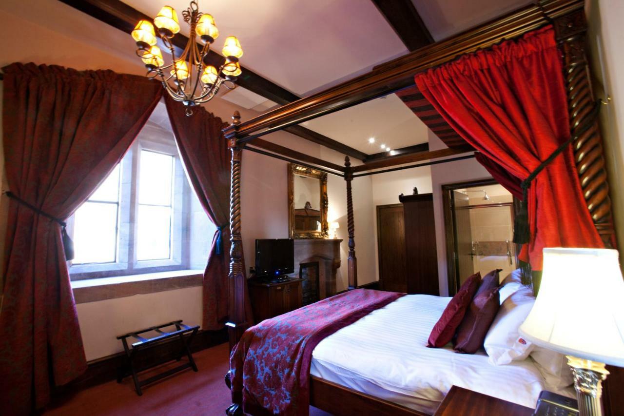 Peckforton Castle Tarporley Exteriér fotografie